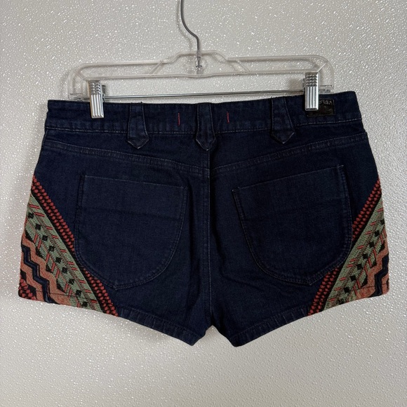 BDG Embroidered Denim Shorts Size 29 Dark Wash Boho Festival Low Rise Stretch - Picture 9 of 14